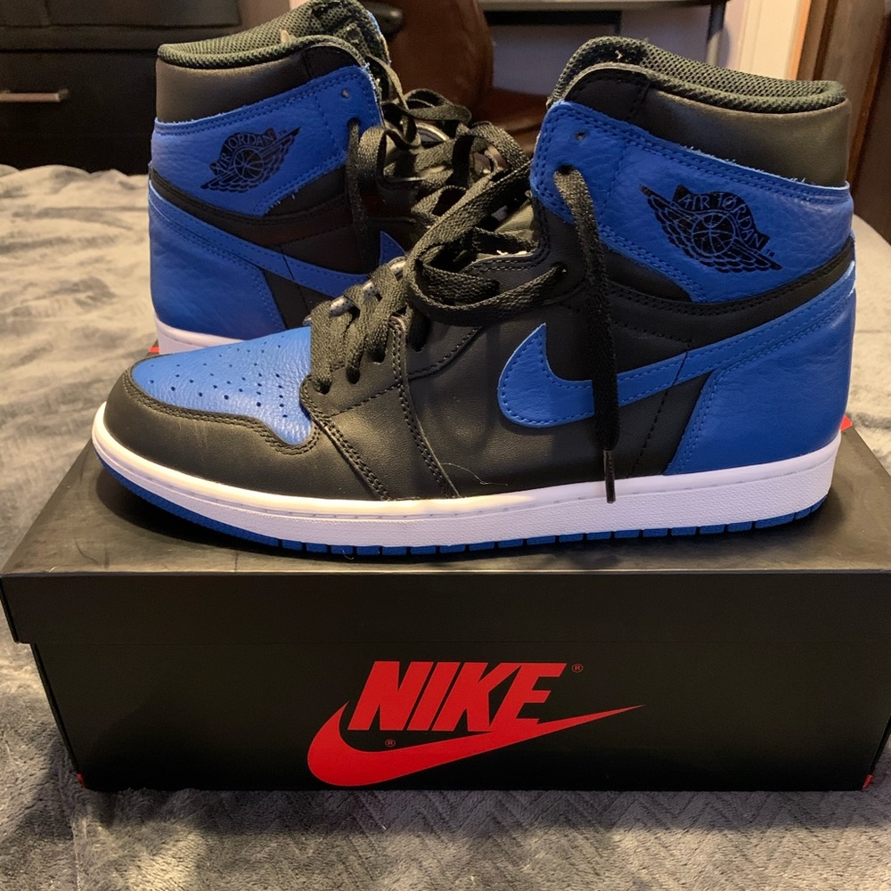 Air Jordan 1  Retro High OG ‘Royal’ 2017